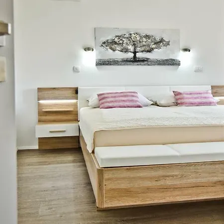 Ferienhaus Jela Zadar